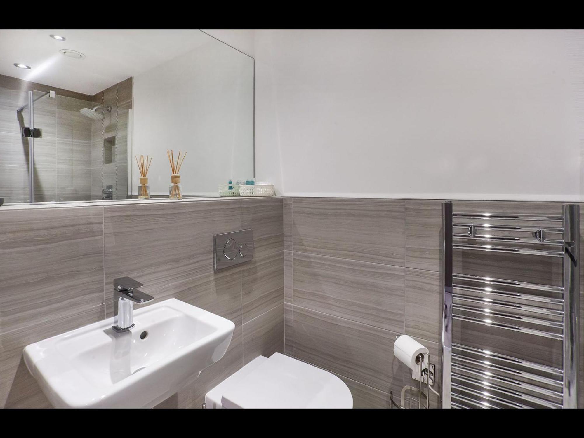 58 Cocoa Suites York Exteriör bild